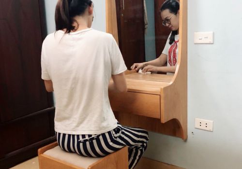 Bàn gương trang điểm treo Bara